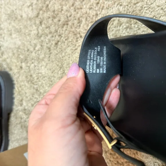 Tory Burch women’s Black Sandals with Gold Accents - Picture 4 of 4